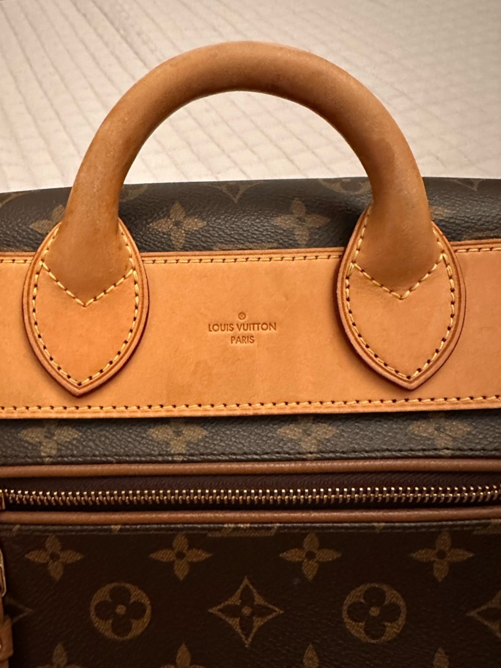 Louis Vuitton Monogram Canvas Eden MM Satchel with Vachetta Trim 2013 - Picture 7 of 15